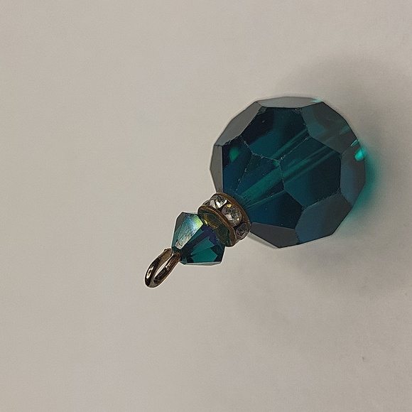 Aurora Borealis Pendant - Picture 5 of 5